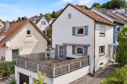 *Zum Einzug bereit* Reihenendhaus mit Garten, großer Terrasse und Doppelgarage in der Südstadt 5 zimmer
