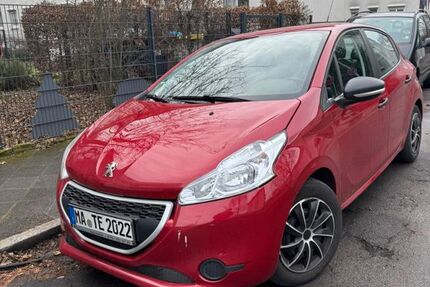 Peugeot 208 115.000 km 3.690 &euro; Mannheim 68305