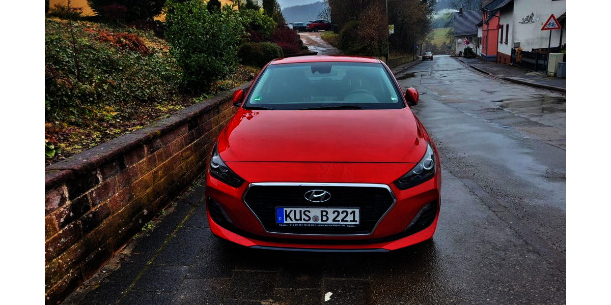 Hyundai i30 94.000 km 12.400 &euro; Schönenberg-Kübelberg 66901