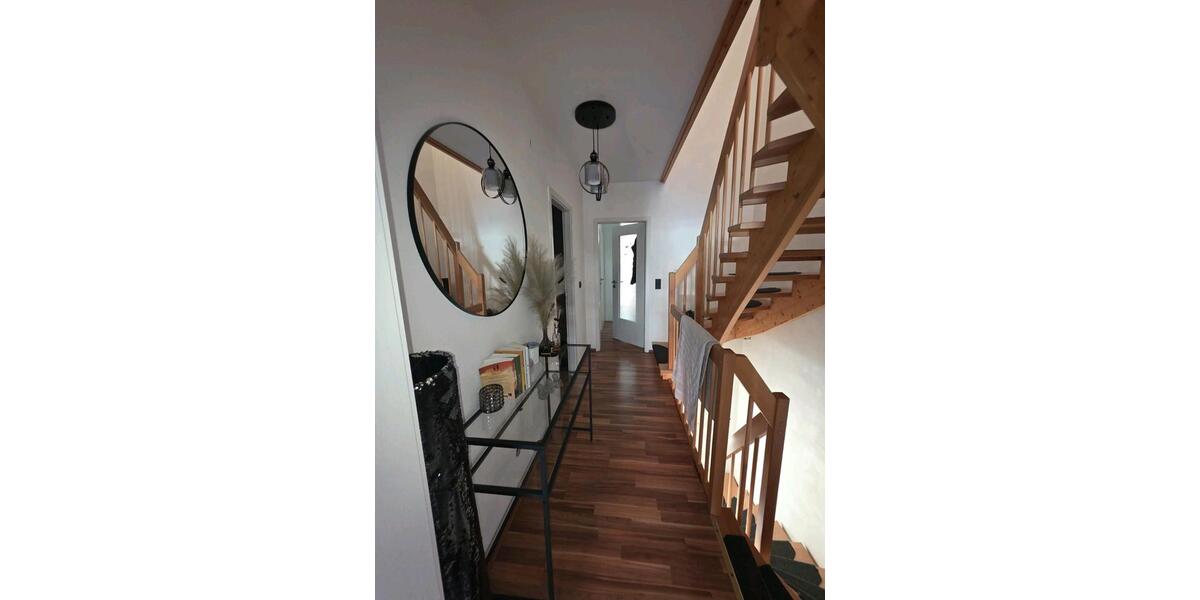 Reihenhaus Roßtal - 5 Zimmer, 122 m&sup2;, 485.000&euro; | Angebot:26210734