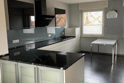 Wohnung zu vermieten, ca.170qm, 4 Schlafz. Balkon , Gartennutz. 5 zimmer