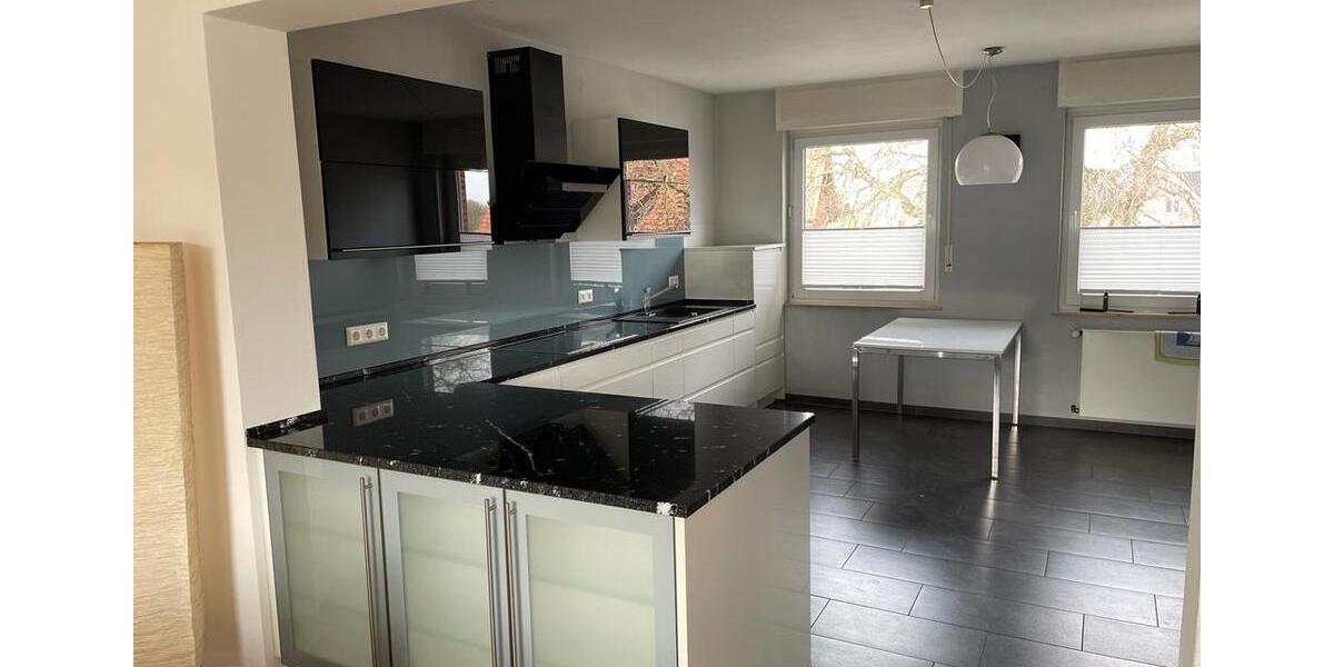 Wohnung zu vermieten, ca.170qm, 4 Schlafz. Balkon , Gartennutz. 5 zimmer