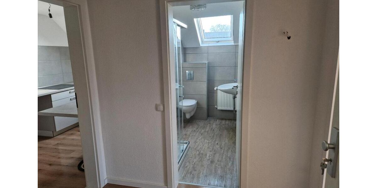 Dachgeschoßwohnung Sankt Augustin - 2 Zimmer, 75 m&sup2;, 1.000&euro; | Angebot:25949015