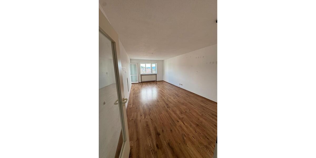 Etagenwohnung Regen - 3 Zimmer, 76 m&sup2;, 540&euro; | Angebot:26071638