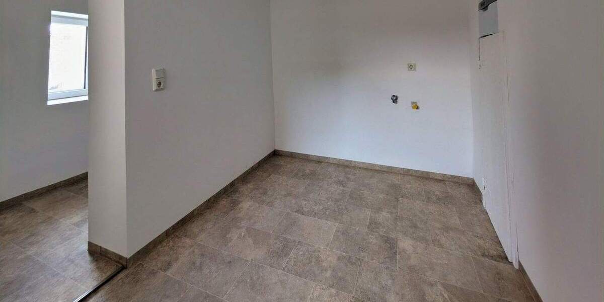 Reihenmittelhaus Harzgerode - 5 Zimmer, 168 m&sup2;, 119.000&euro; | Angebot:25880168