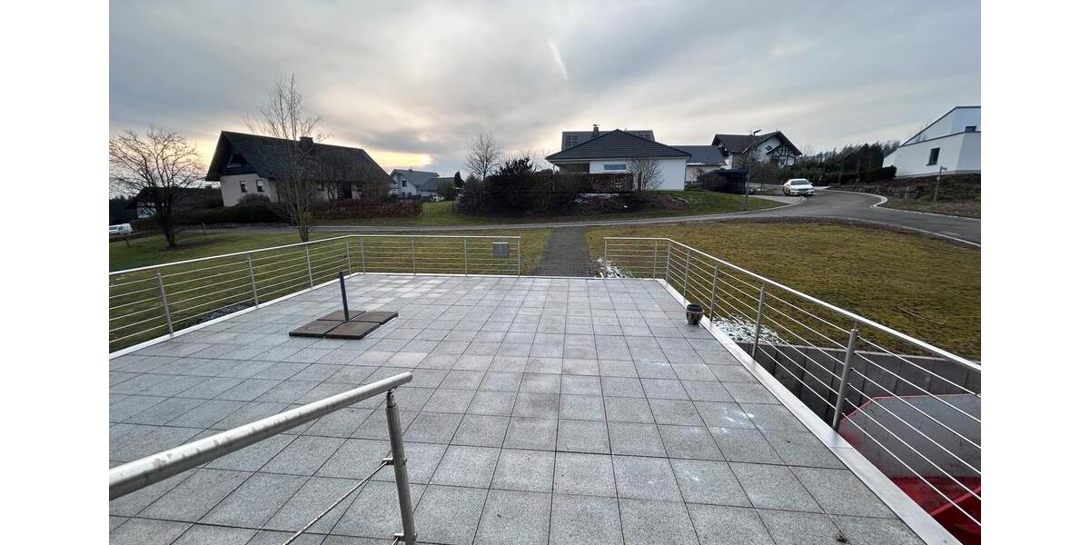 Einfamilienhaus Morsbach - 3 Zimmer, 138 m&sup2;, 1.000&euro; | Angebot:25151786