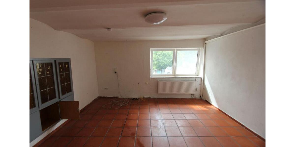 Einfamilienhaus Mehren - 7 Zimmer, 223 m&sup2;, 190.000&euro; | Angebot:26837980