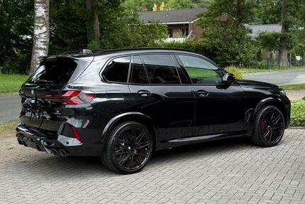 BMW X5 M 9.500 km 136.900 &euro; Uplengen 26670