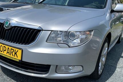 Skoda Superb 181.600 km 4.490 &euro; Heidenau 01809