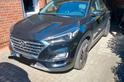 Hyundai TUCSON 62.000 km 19.900 &euro; Bockhorn 26345