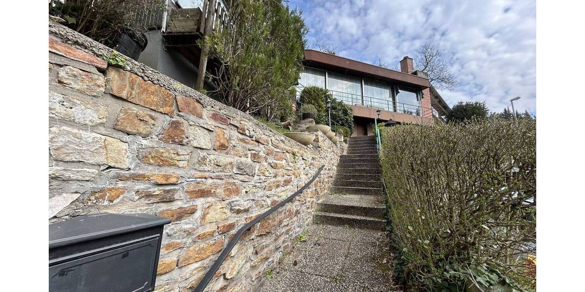 Etagenwohnung Bad Ems - 5 Zimmer, 195 m&sup2;, 249.000&euro; | Angebot:26065675