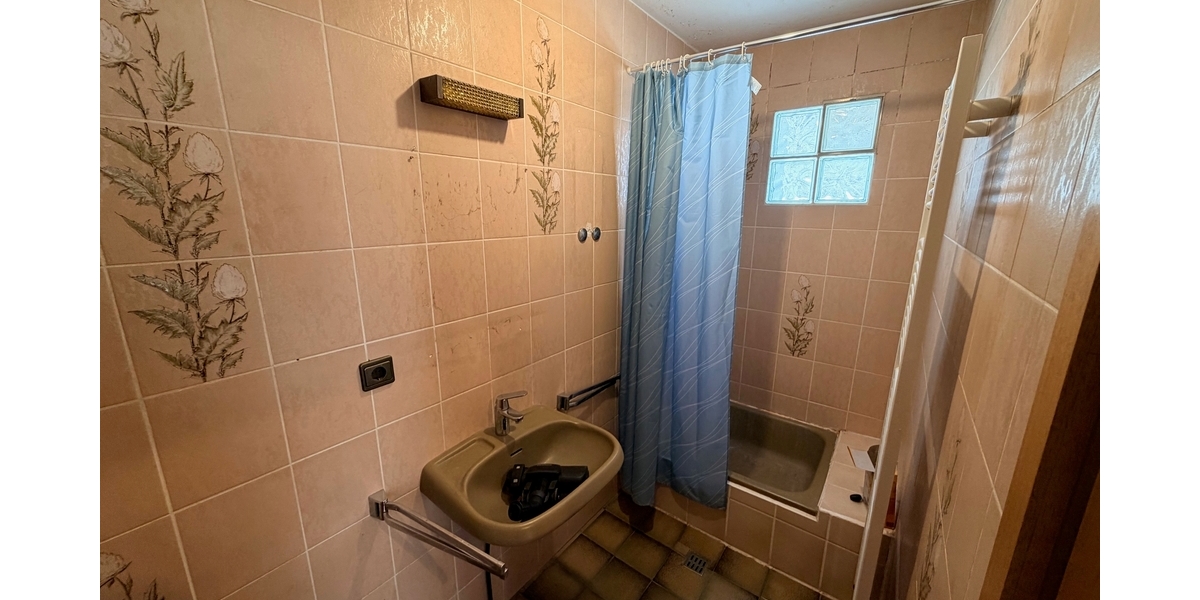 ***Sanierungsobjekt mit großem Potenzial in Mainz-Finthen, flexible Nutzungsmöglichkeiten*** - Einfamilienhaus Mainz Finthen | Angebot:26888788