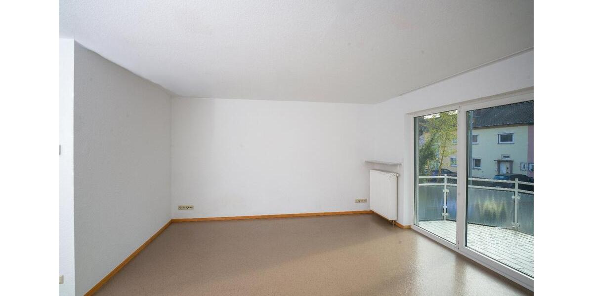Hochparterre Saarbrücken West - 3 Zimmer, 75 m&sup2;, 179.000&euro; | Angebot:27003124