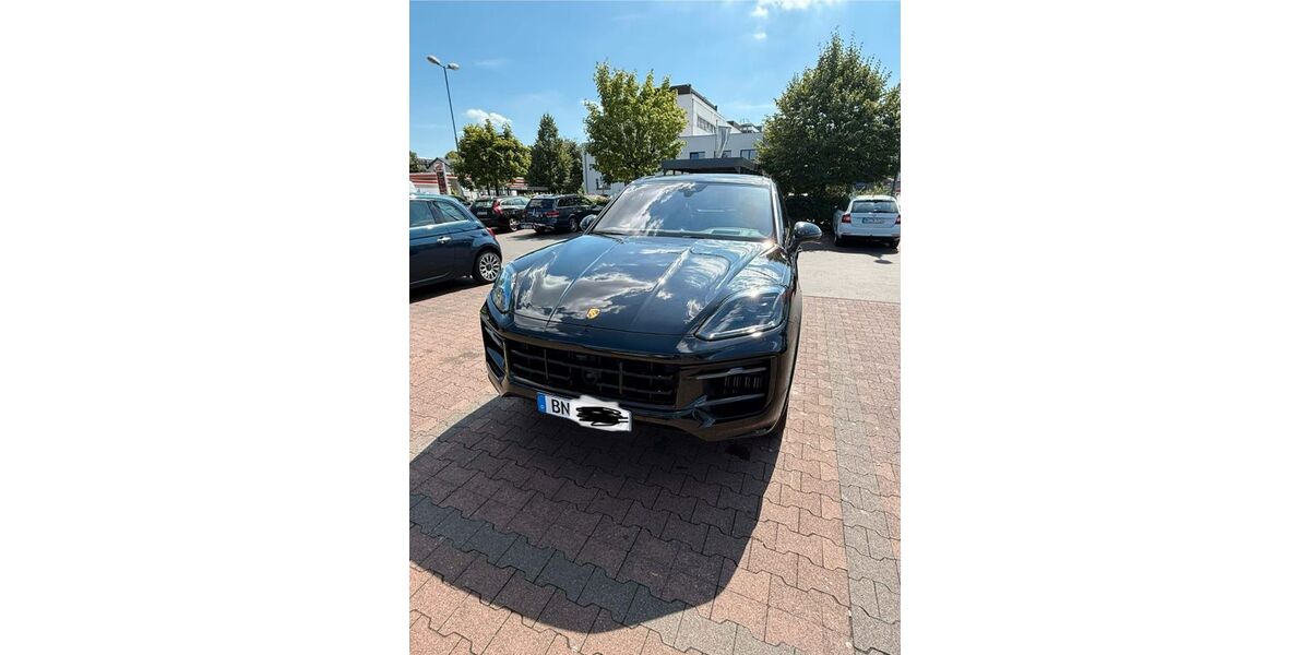 Porsche Cayenne 20.000 km 115.990 € Bonn 53123