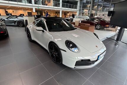 Porsche 992 16.900 km 142.300 &euro; Lübeck 23554