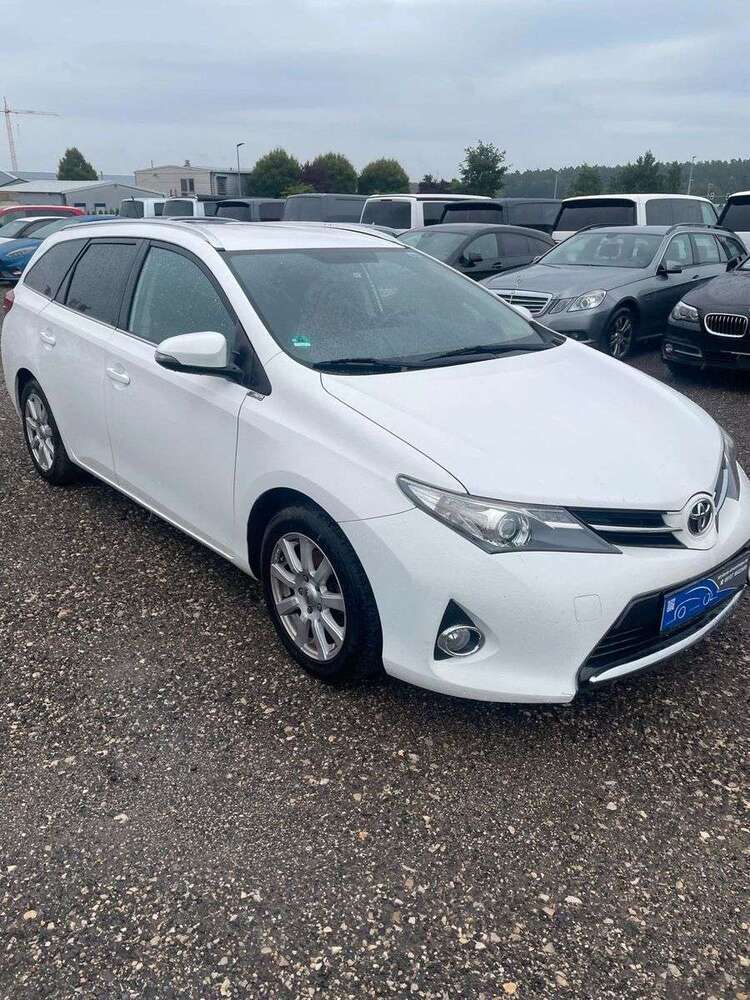 Auris