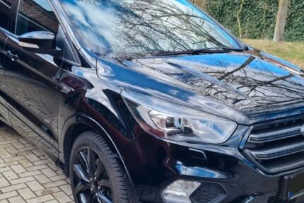 Ford Kuga 109.000 km 17.900 &euro; Großefehn 26629