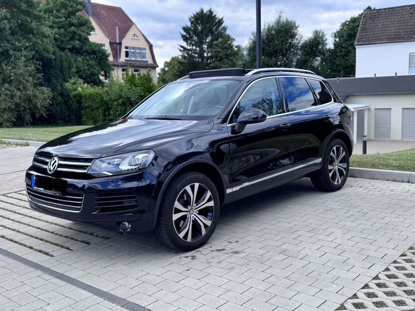 VW Touareg 174.540 km 15.900 € Dortmund 44269