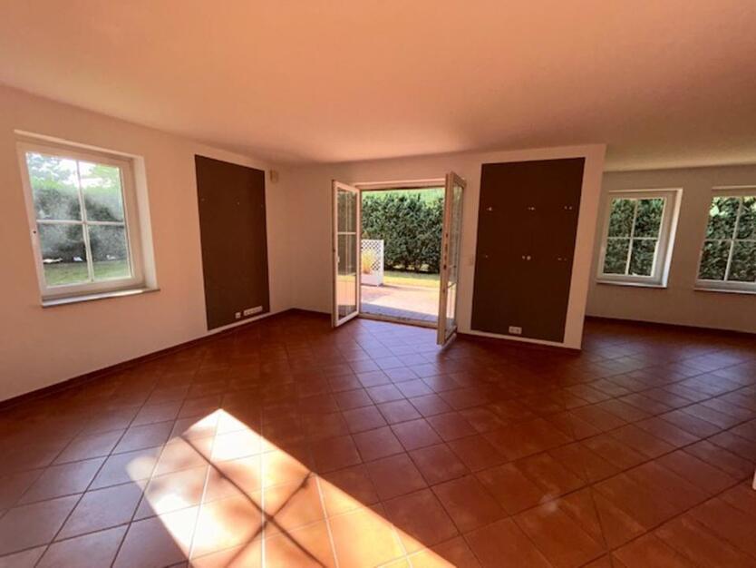 Modernes Friesenhaus,182qm Wfl., 5 Zimmer, Wärmepumpe, von Privat