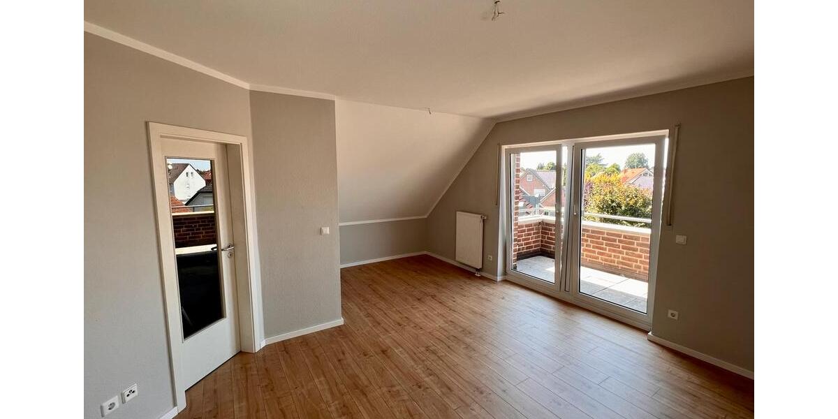 Dachgeschoßwohnung Steinhagen - 1 Zimmer, 34 m&sup2;, 575&euro; | Angebot:25305676