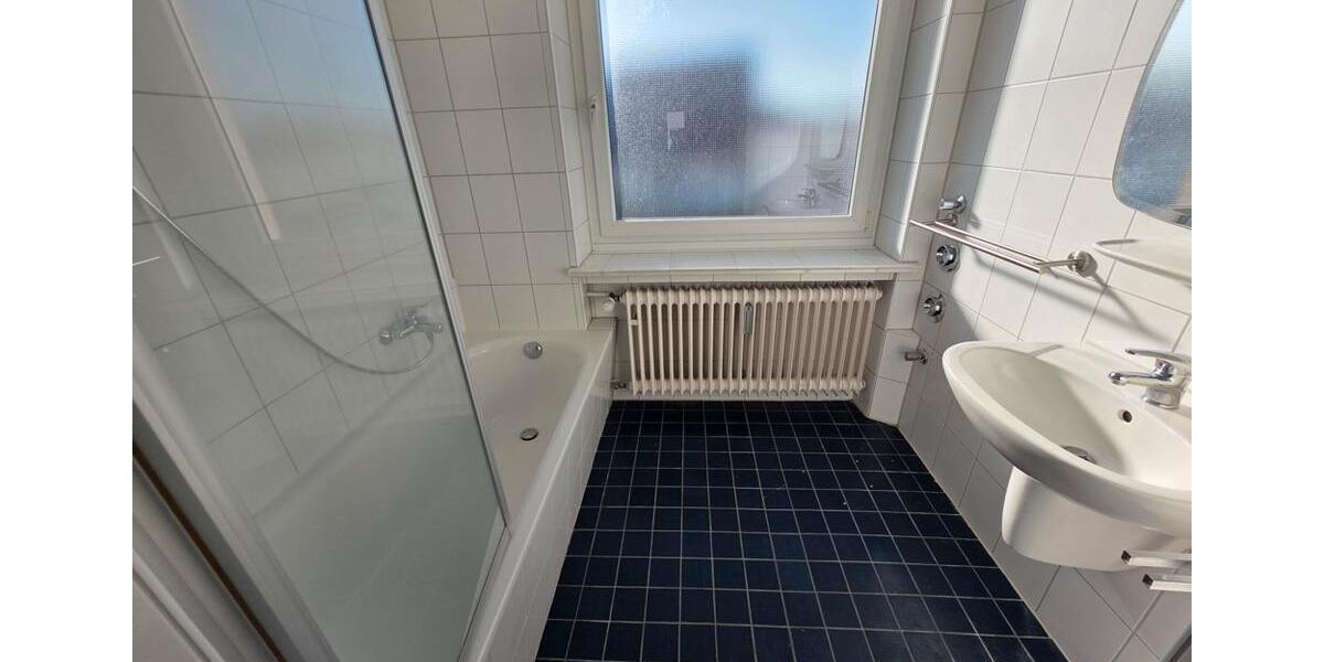Etagenwohnung Kassel Bettenhausen - 3 Zimmer, 169 m&sup2;, 1.090&euro; | Angebot:26618607