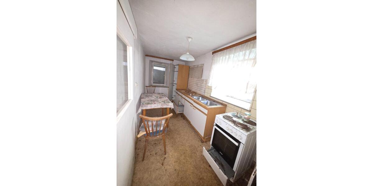 Bauernhaus, Landhaus Schirnding - 8 Zimmer, 120 m&sup2;, 49.000&euro; | Angebot:27137861