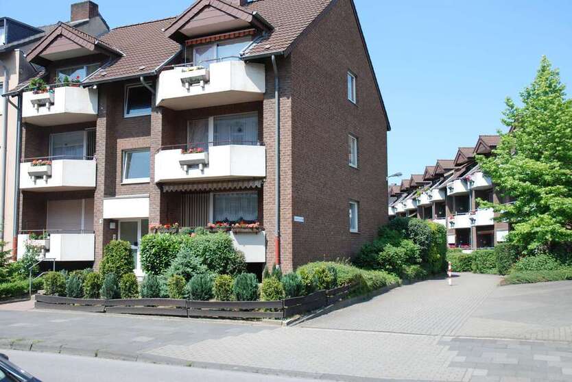 Wohnung zum Mieten in Duisburg-Meiderich 255 € 49 m²