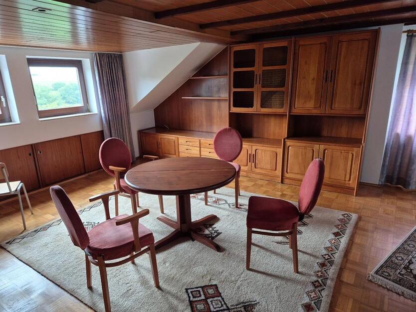 Moderne 65m² DG - Wohnung in gepflegtem 1 Fam. Haus zu vermieten