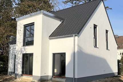 Haus zum Mieten in Hannover OT Bothfeld 3.000 € 147 m²