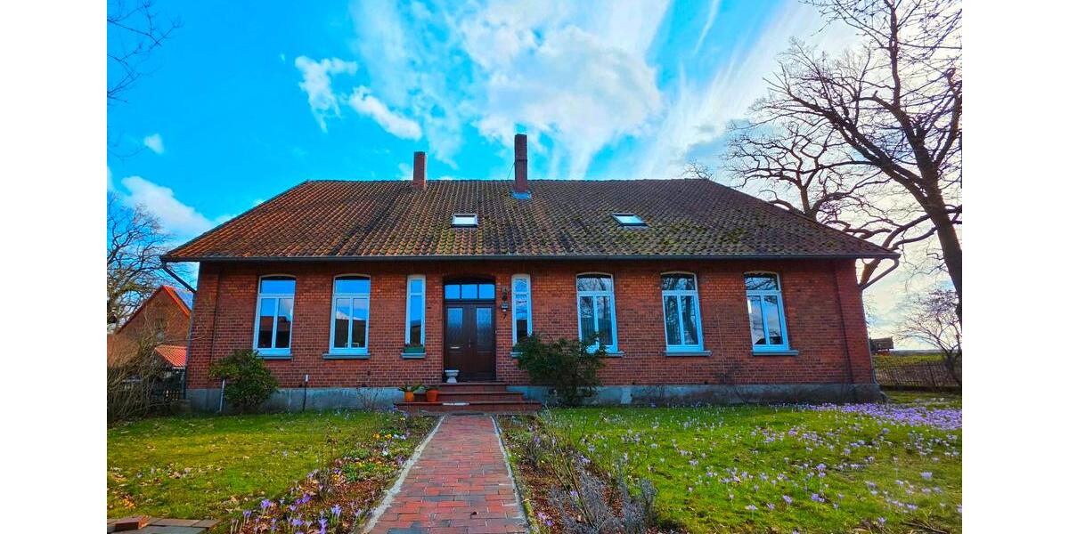 Einfamilienhaus Uelzen - 12 Zimmer, 219 m&sup2;, 295.000&euro; | Angebot:25901736