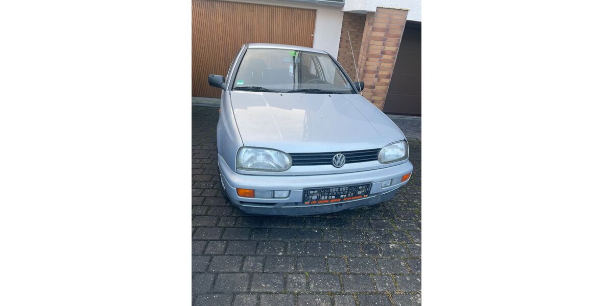 VW Golf 182.000 km 1.000 &euro; Niederwallmenach 56357