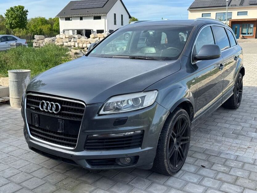 Q7