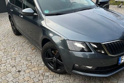Skoda Octavia 250.000 km 9.500 &euro; Haag an der Amper 85410