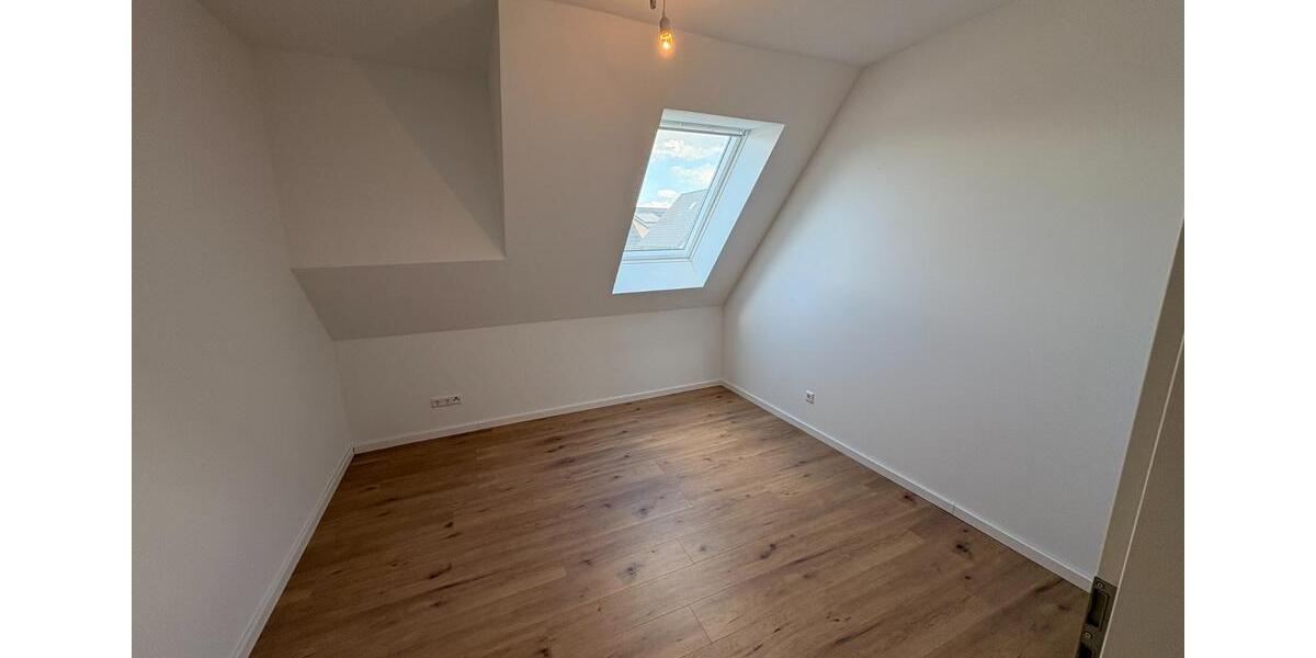 Reihenhaus Bünde - 5 Zimmer, 145 m&sup2;, 1.595&euro; | Angebot:25254950