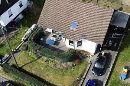 Haus Burbach - 8 Zimmer, 130 m&sup2;, 339.000&euro; | Angebot:26071083