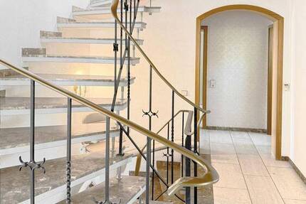 Haus Baunatal Altenritte - 7 Zimmer, 191 m&sup2;, 450.000&euro; | Angebot:26388889