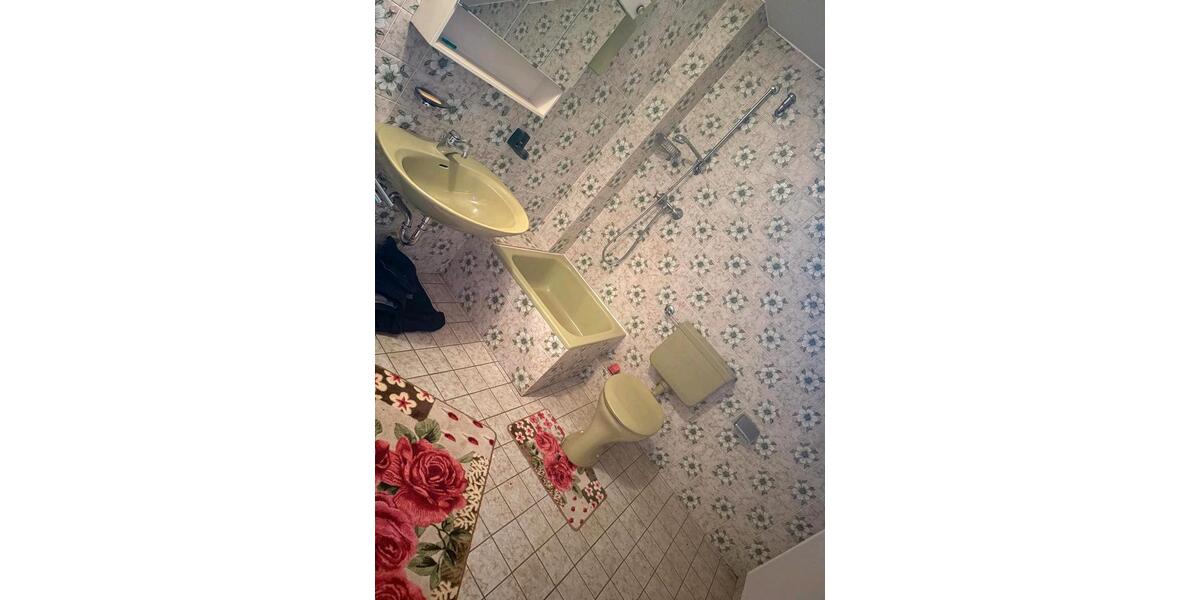 Reihenhaus Bornheim - 8 Zimmer, 137 m&sup2;, 440.000&euro; | Angebot:25422676