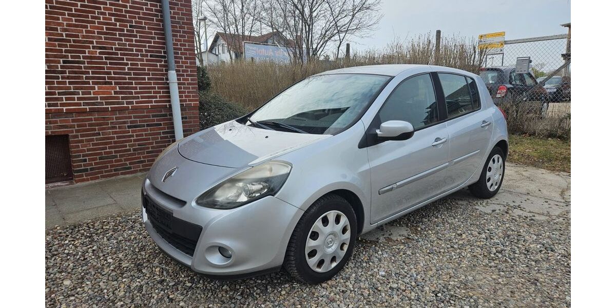Renault Clio 205.000 km 2.650 &euro; Kiel-Elmschenhagen 24146