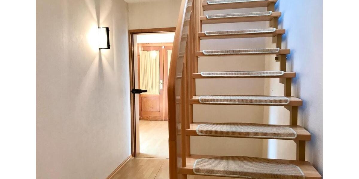 Maisonettenwohnung Hessisch Oldendorf - 4 Zimmer, 105 m&sup2;, 650&euro; | Angebot:25380279