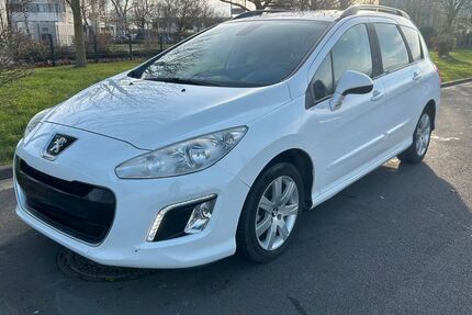 Peugeot 208 157.800 km 4.900 &euro; Ratingen 40880