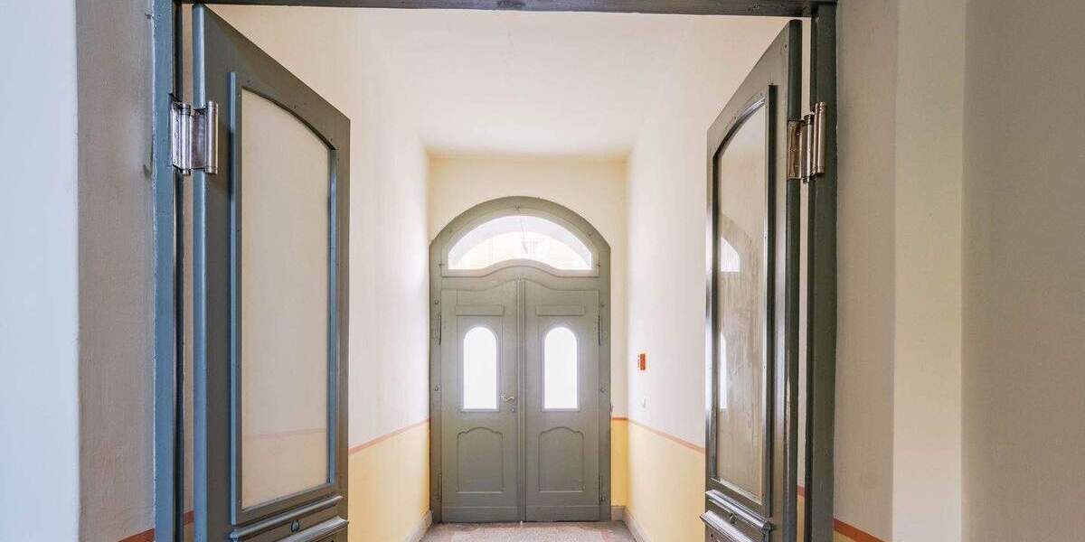 Etagenwohnung Dessau-Roßlau Innenstadt - 4 Zimmer, 139 m&sup2;, 1.390&euro; | Angebot:25360657