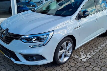 Renault Megane 44.201 km 14.990 € Rossau 09661