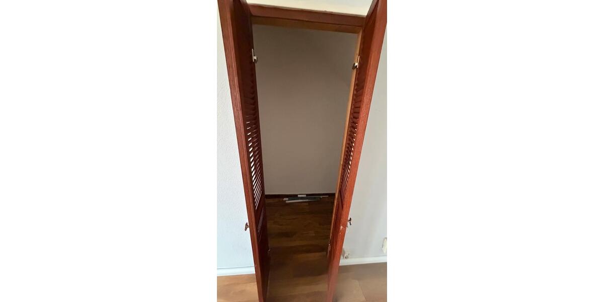 Dachgeschoßwohnung Hamburg Wandsbek - 3 Zimmer, 130 m&sup2;, 1.620&euro; | Angebot:26409655