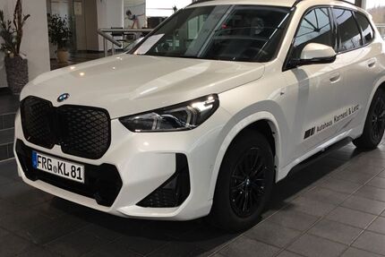 BMW iX1 20.500 km 47.500 € Waldkirchen 94065