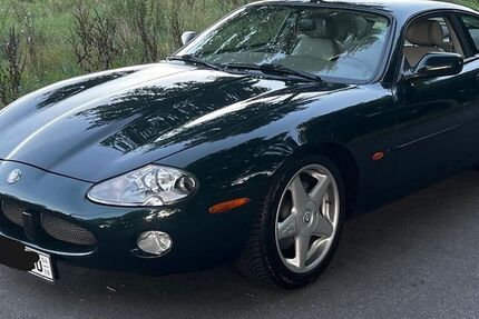 Jaguar XK8