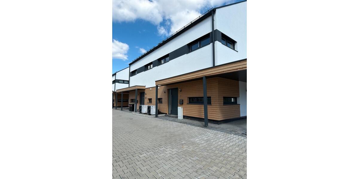 Reihenhaus Marburg - 5 Zimmer, 160 m&sup2;, 1.750&euro; | Angebot:26339621