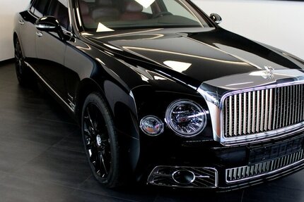 Bentley Mulsanne 6.8 Speed W.O. Edition by Mulliner 378 km 399.000 € Badem 54657