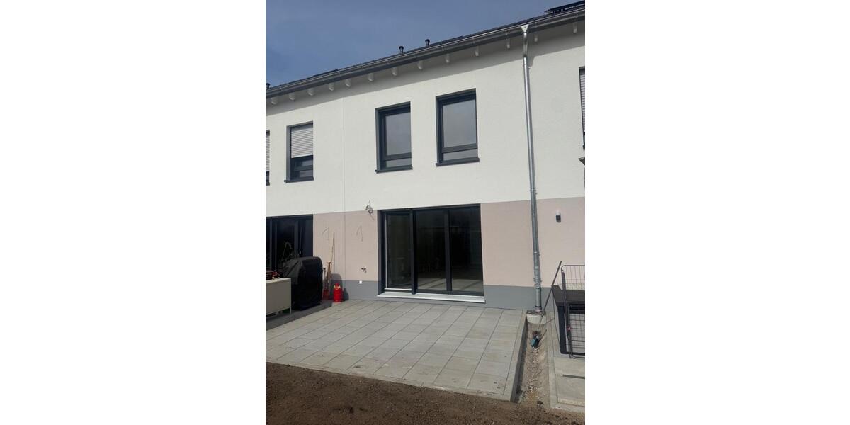 Reihenhaus Rodenbach - 5 Zimmer, 141 m&sup2;, 1.950&euro; | Angebot:26548763