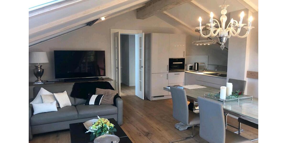 Dachgeschoßwohnung Gmund am Tegernsee - 3 Zimmer, 110 m&sup2;, 2.500.000&euro; | Angebot:23274225