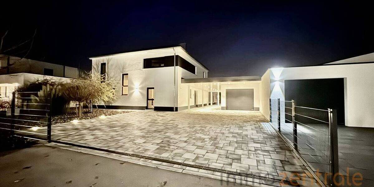 Einfamilienhaus Wassertrüdingen - 5 Zimmer, 196 m&sup2;, 679.000&euro; | Angebot:25669191